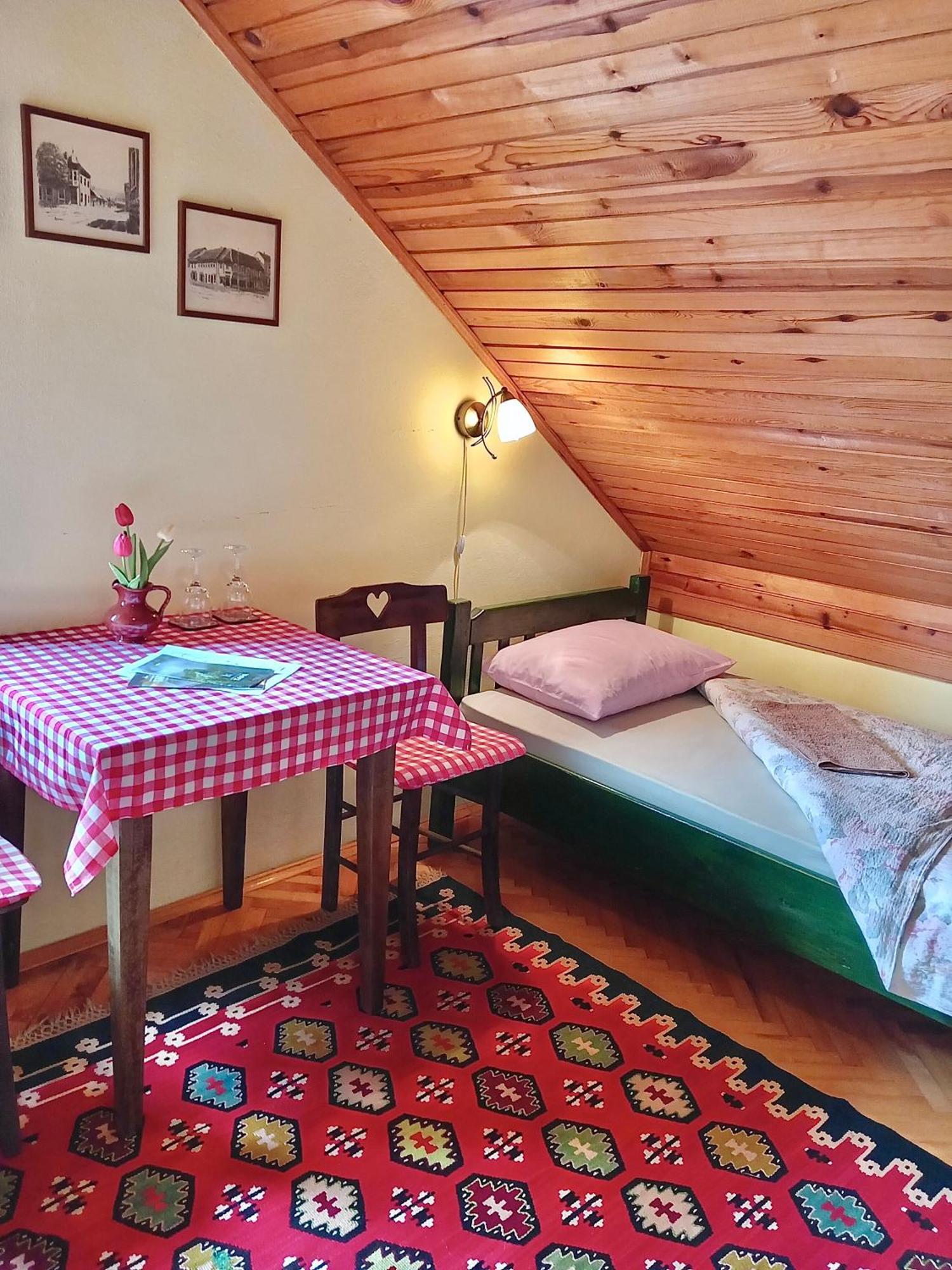 Hotel Putnicka kuca kod Dragane Bajina Basta Exterior foto